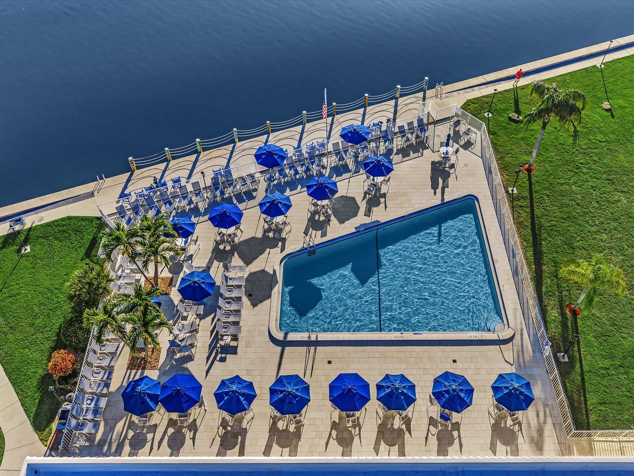 34 Colonial Clb Dr #101