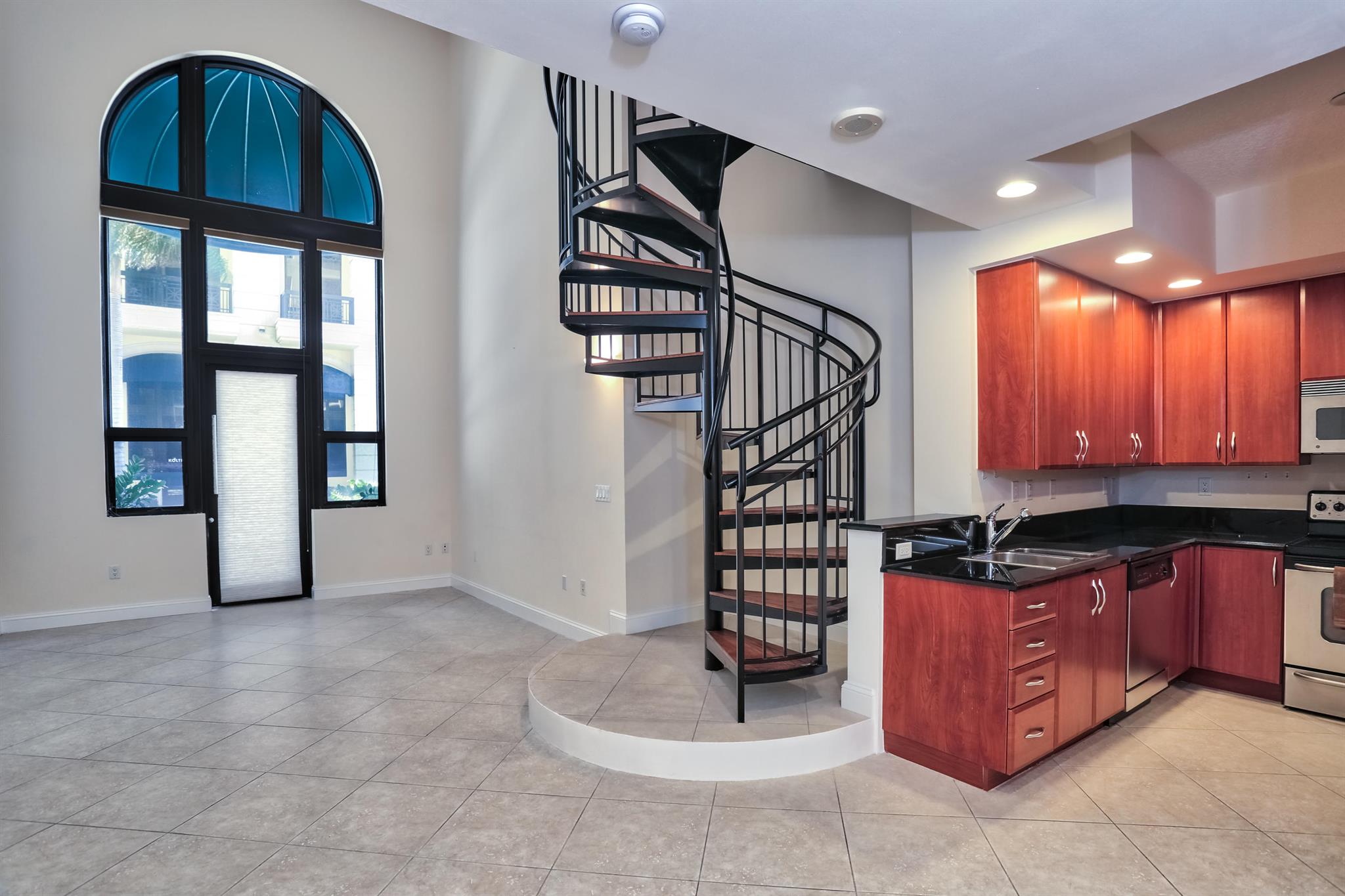 801 S Olive Ave #120