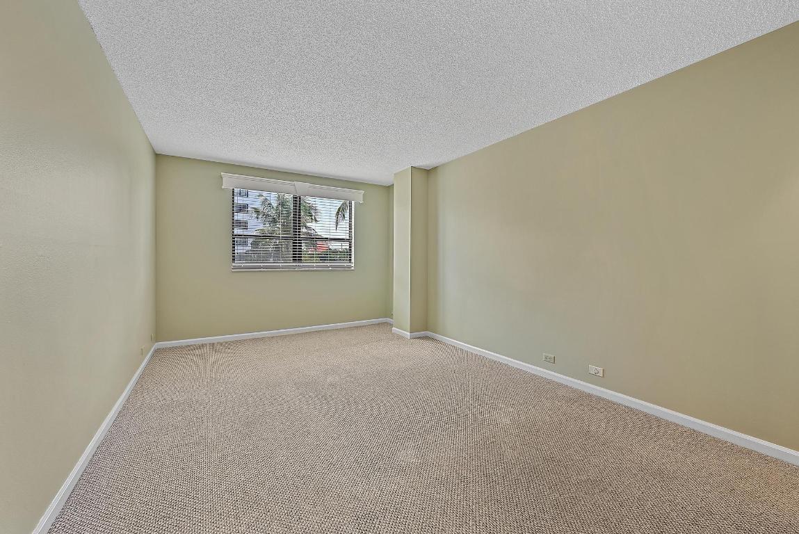 1208 Marine Way #105 North Palm Beach, FL 33408