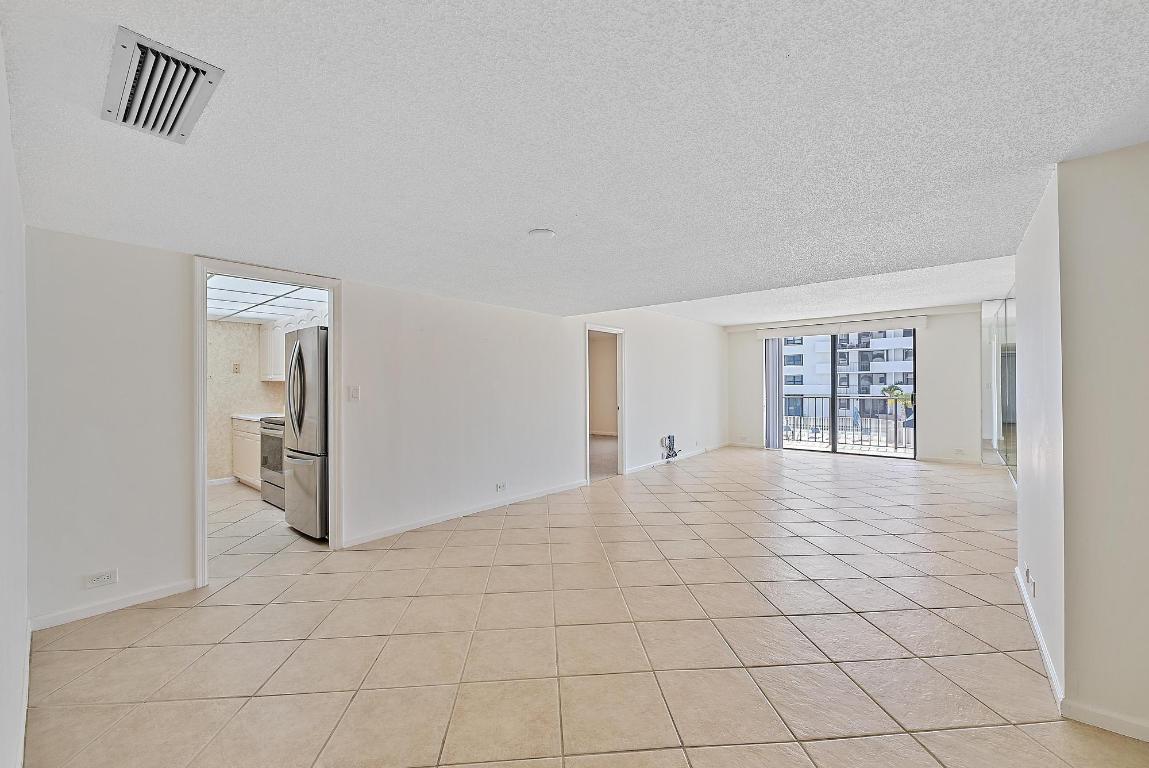 1208 Marine Way #105 North Palm Beach, FL 33408