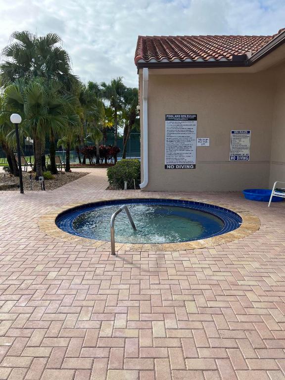 6065 Parkwalk Dr #1312 Boynton Beach, FL 33472