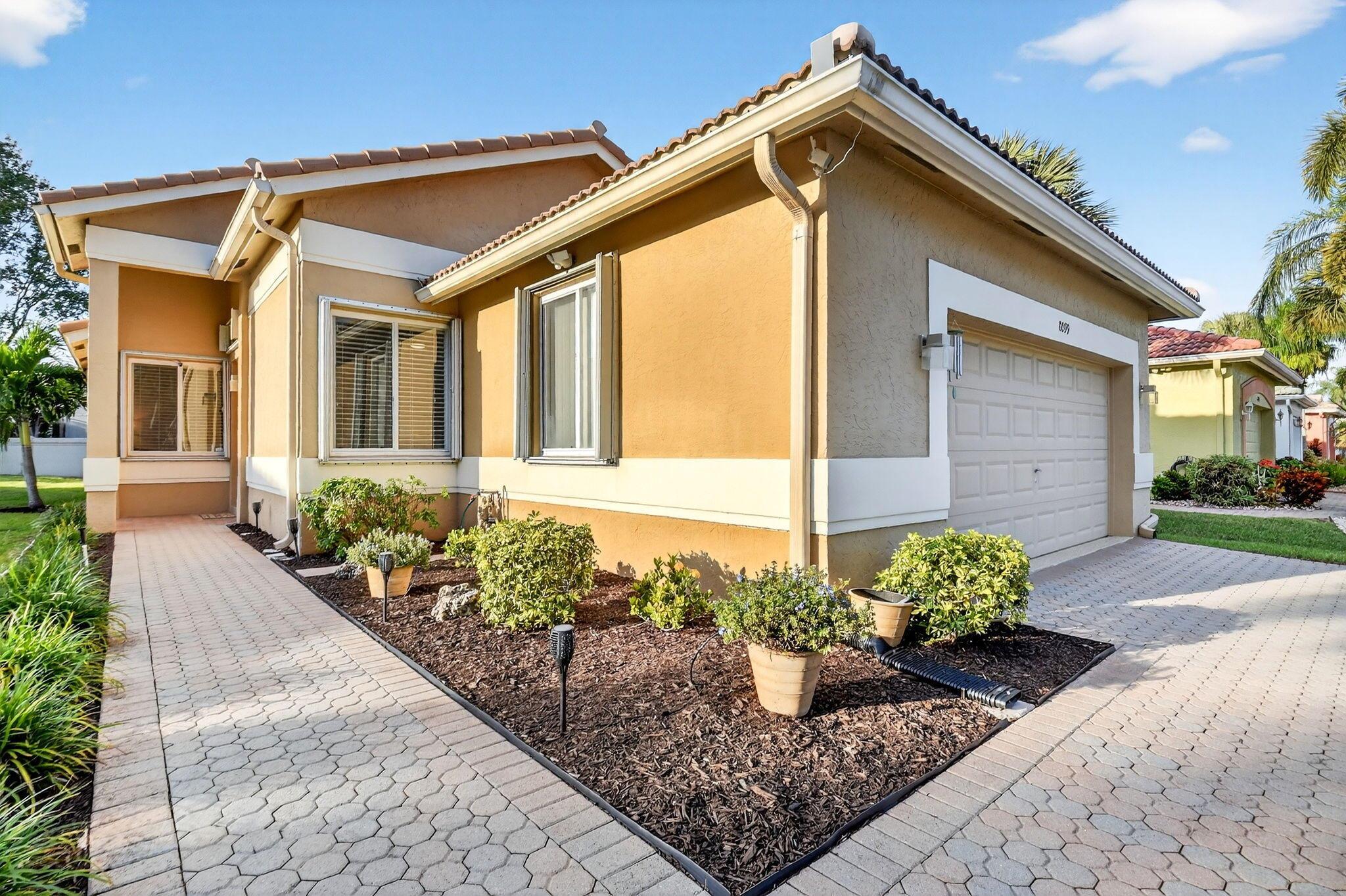 8099 Bellafiore Way Boynton Beach, FL 33472