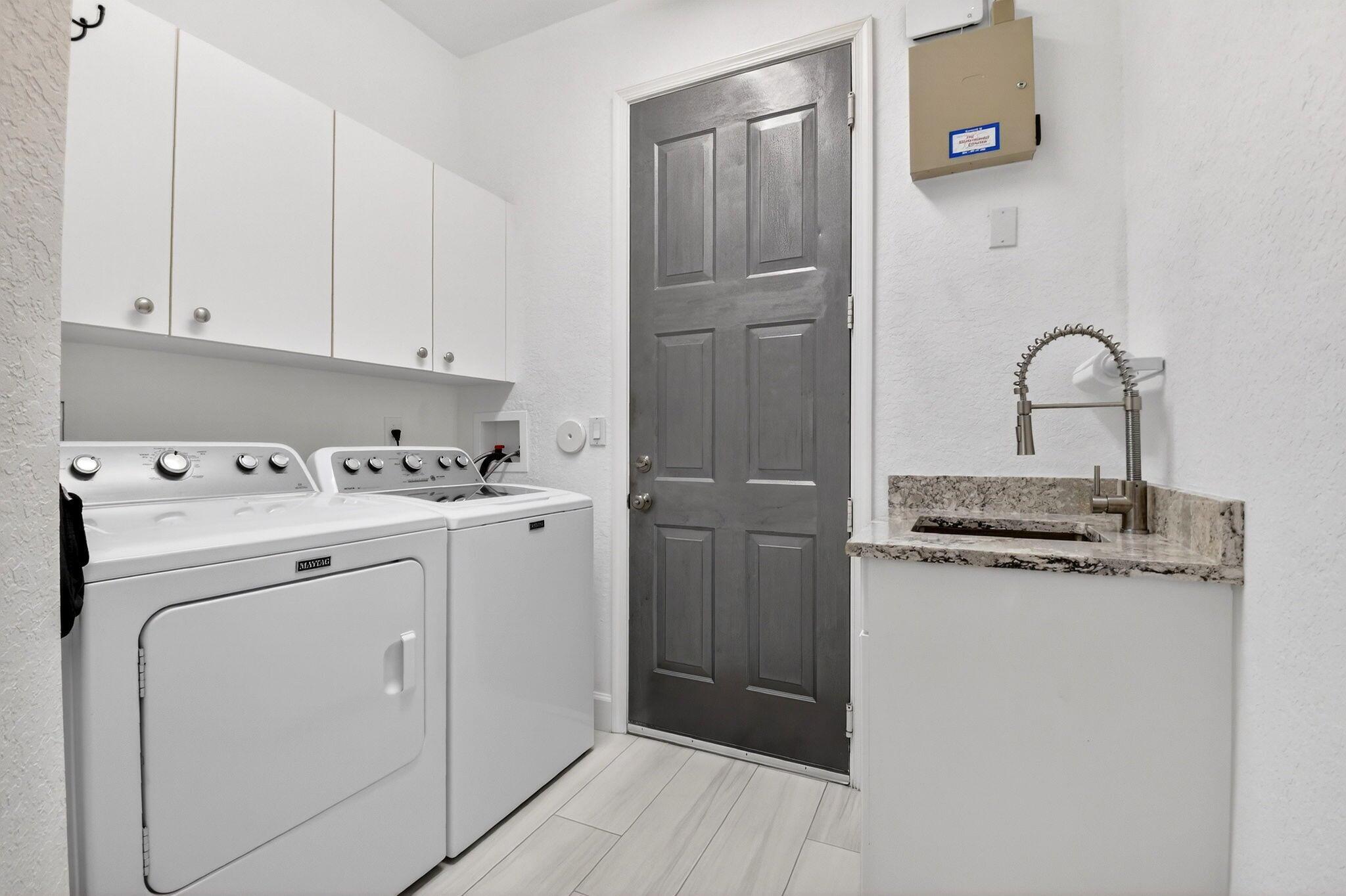 8099 Bellafiore Way Boynton Beach, FL 33472