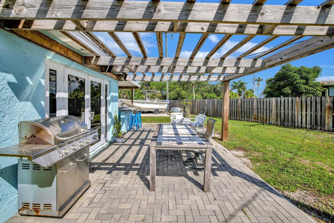 3241 SW 19th St Fort Lauderdale, FL 33312