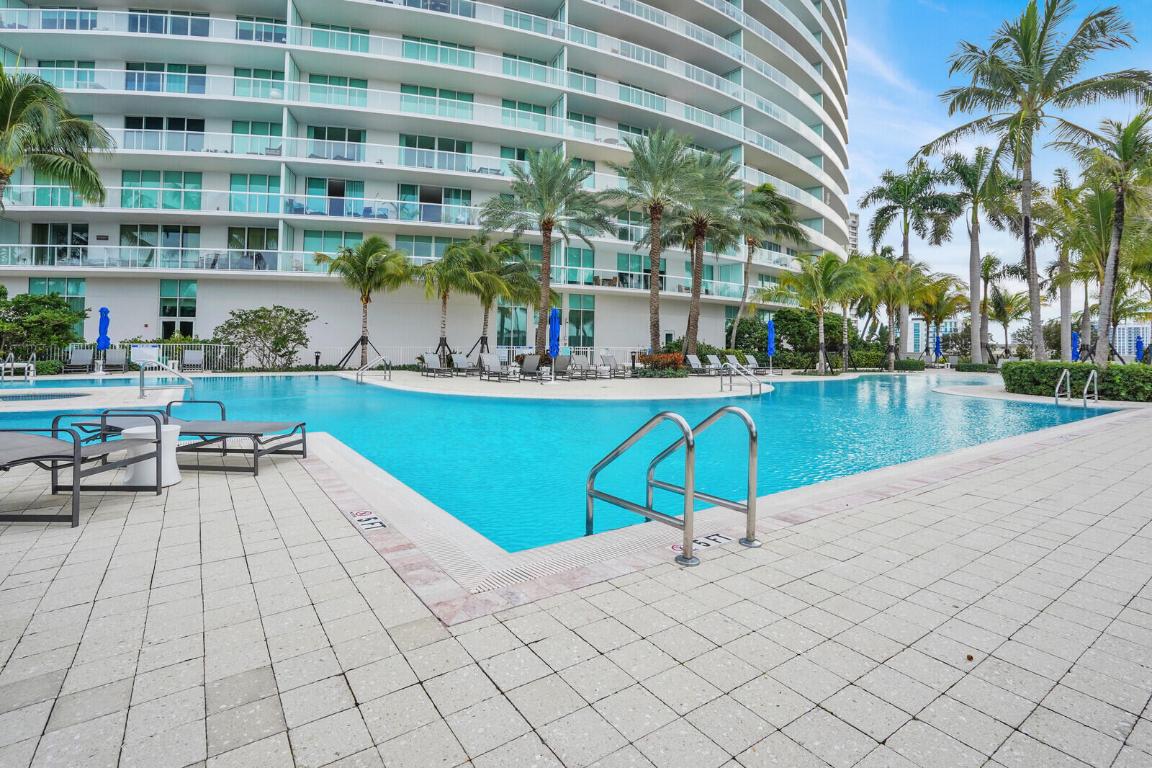 1 N Ocean Blvd #814 Pompano Beach, FL 33062