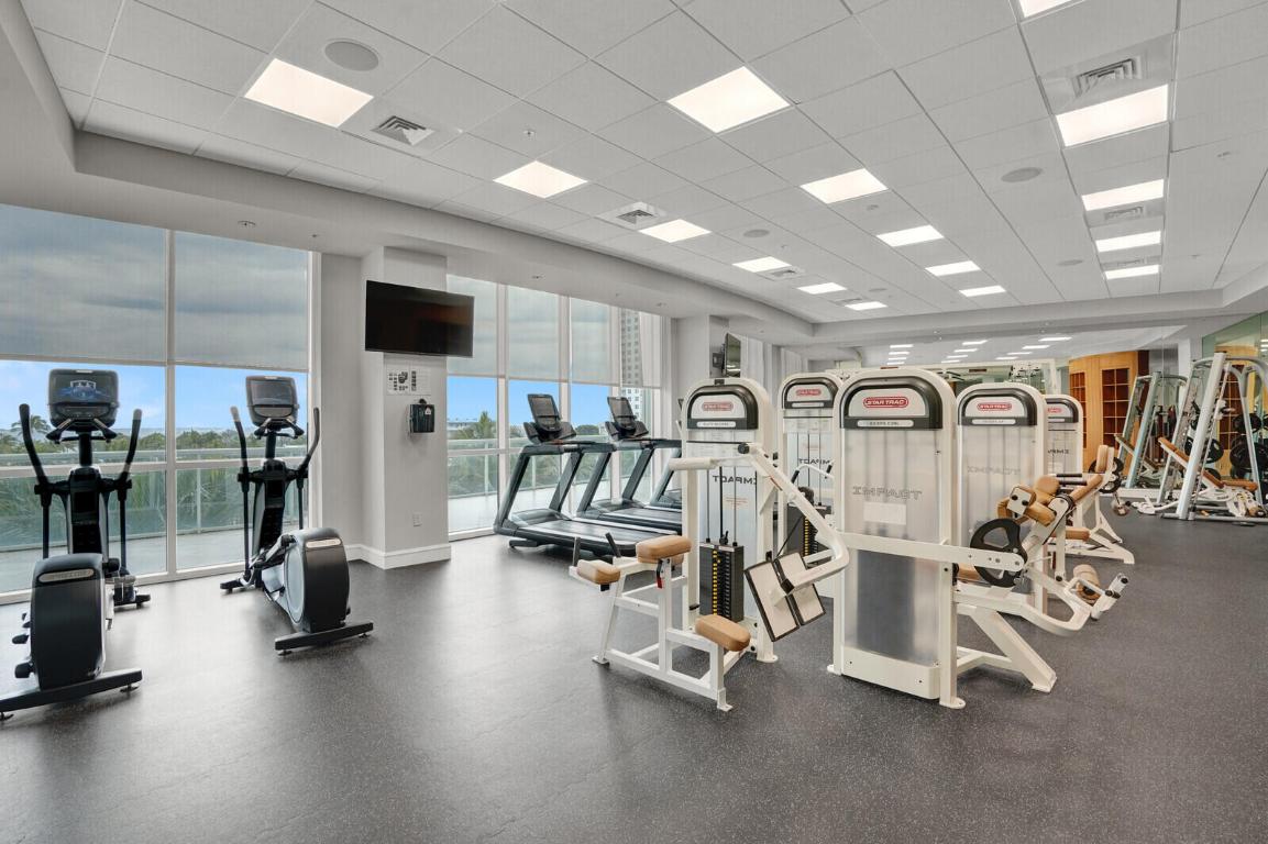 1 N Ocean Blvd #814 Pompano Beach, FL 33062