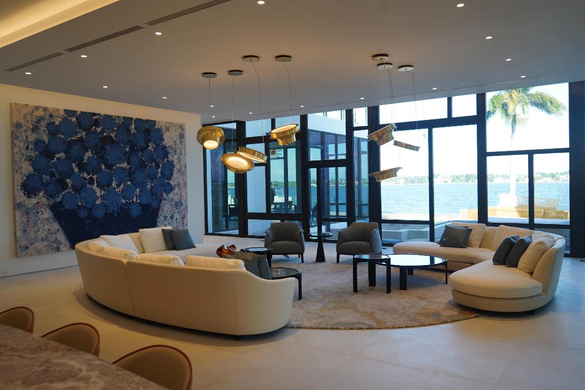 6315 S Flagler West Palm Beach, FL 33405