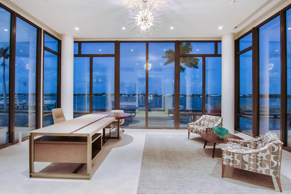 6315 S Flagler West Palm Beach, FL 33405