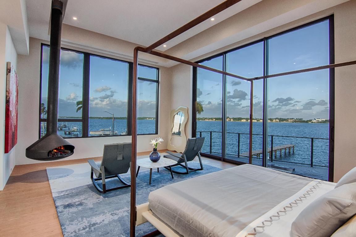 6315 S Flagler West Palm Beach, FL 33405