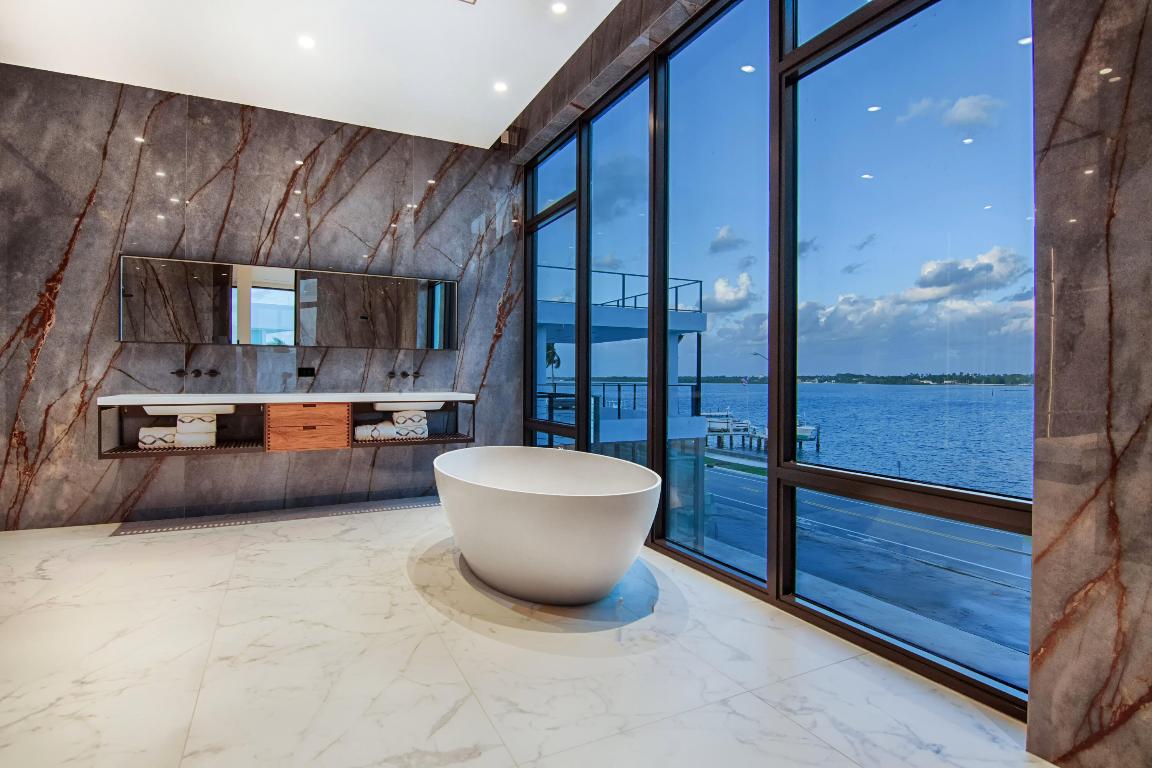 6315 S Flagler West Palm Beach, FL 33405