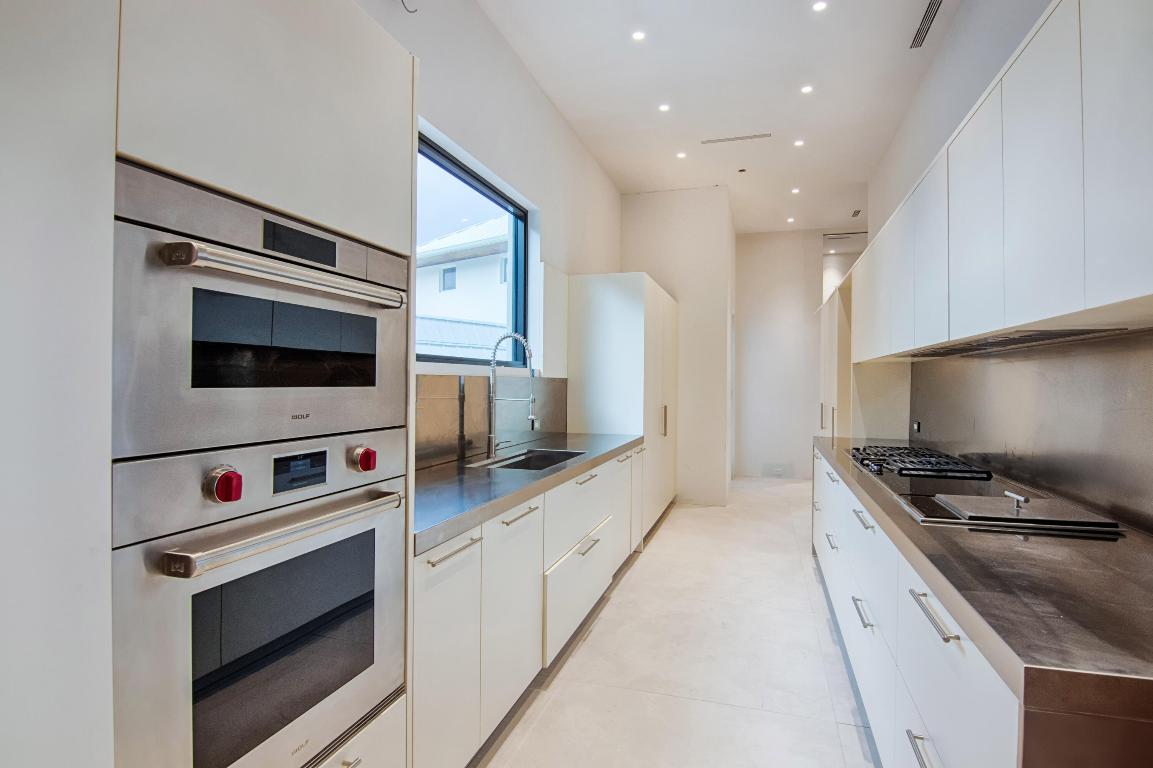 6315 S Flagler West Palm Beach, FL 33405