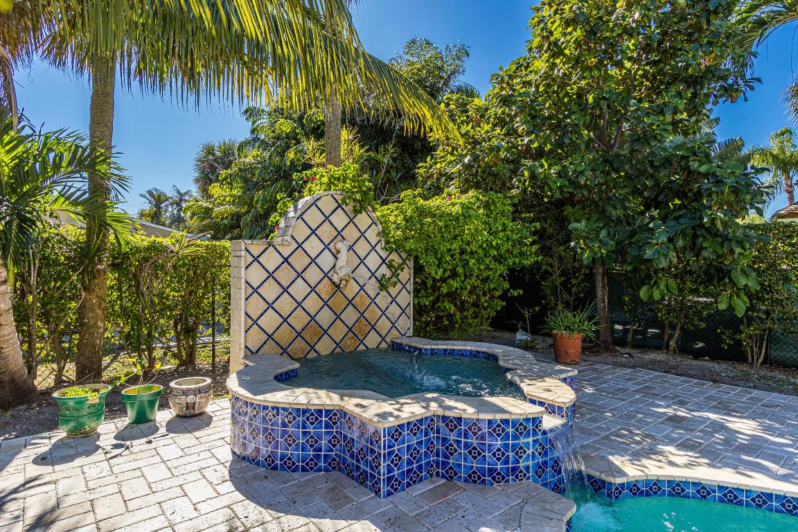 860 E Park Boca Raton, FL 33432