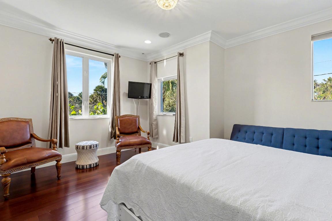 860 E Park Boca Raton, FL 33432