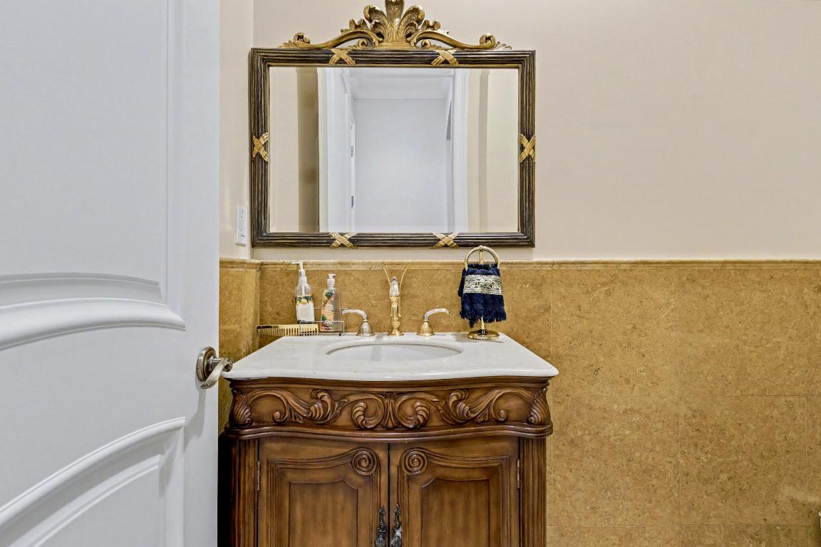 860 E Park Boca Raton, FL 33432