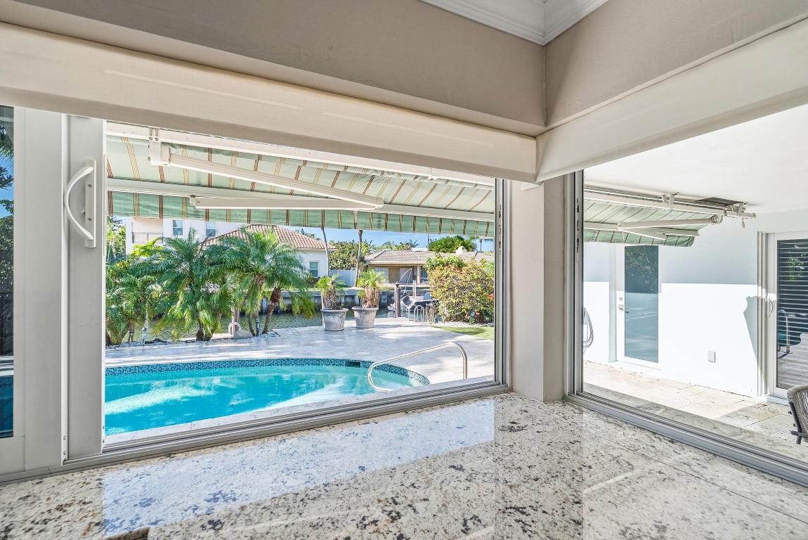 5567 Rico Boca Raton, FL 33487