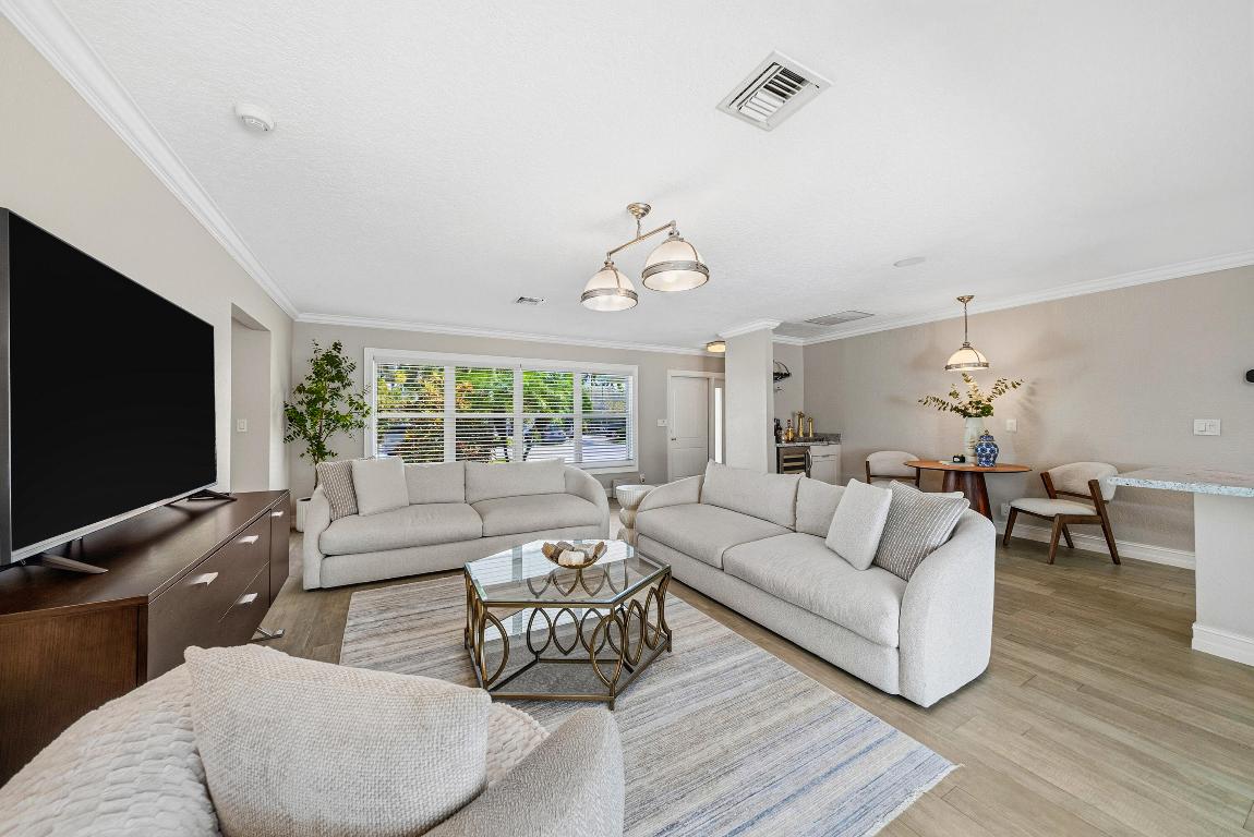 5567 Rico Boca Raton, FL 33487