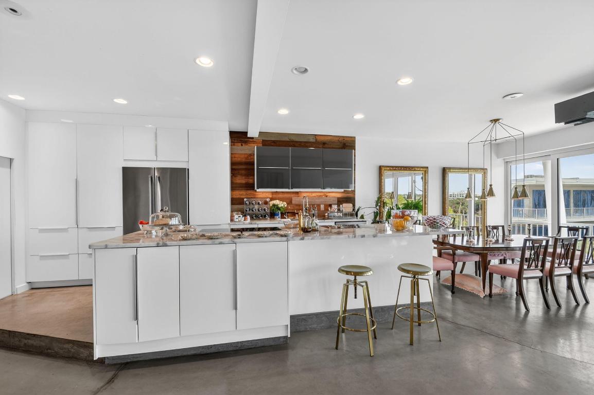 2275 S Ocean #305n Palm Beach, FL 33480