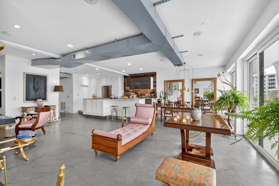 2275 S Ocean #305n Palm Beach, FL 33480