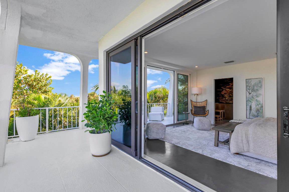 2275 S Ocean #305n Palm Beach, FL 33480