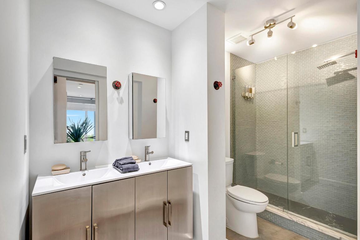 2275 S Ocean #305n Palm Beach, FL 33480