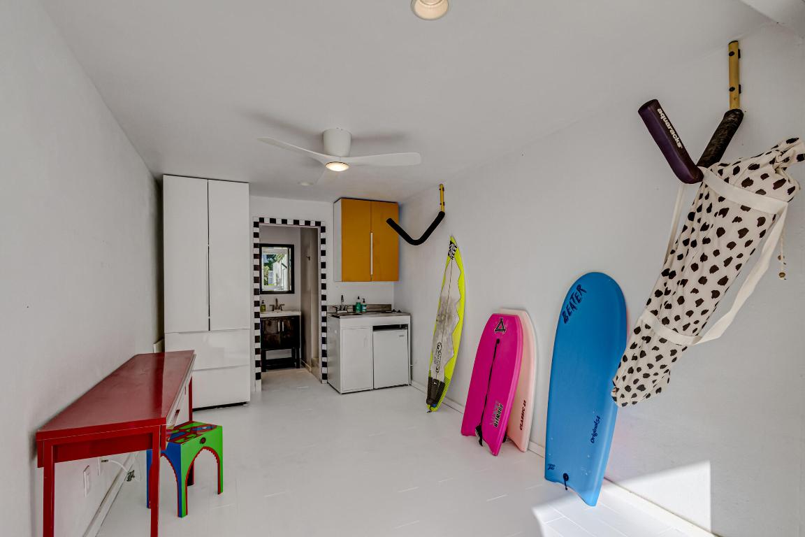 2275 S Ocean #305n Palm Beach, FL 33480