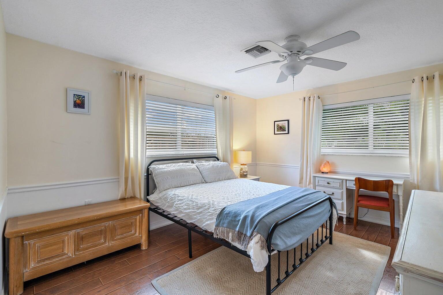 356 Mars Tequesta, FL 33469