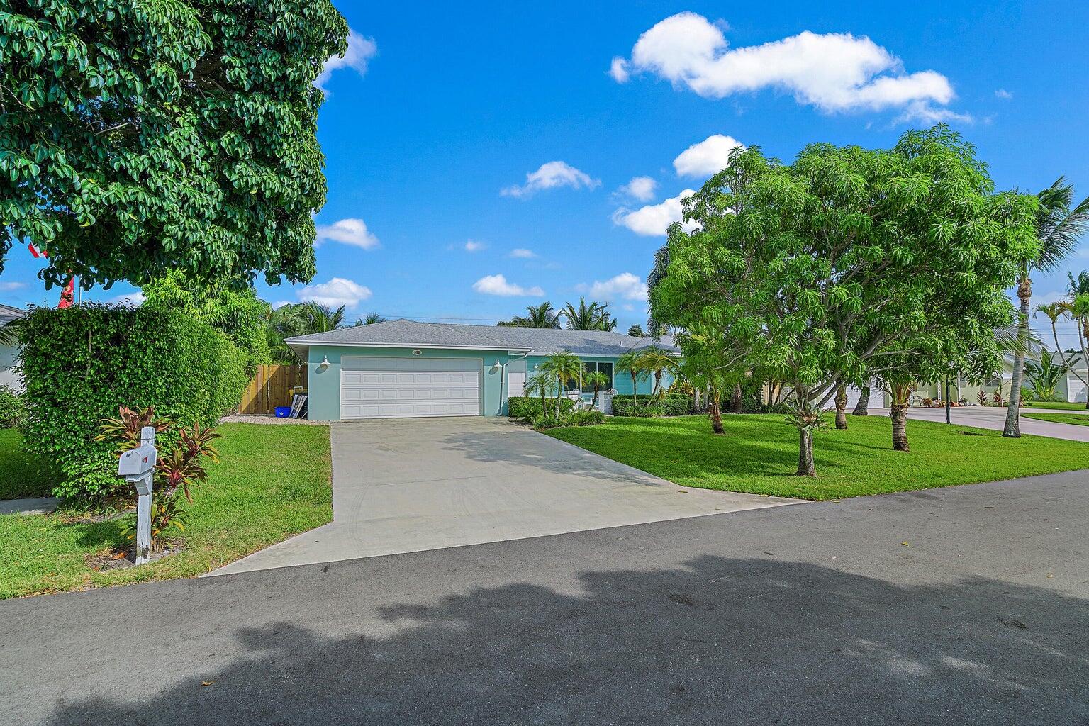 356 Mars Tequesta, FL 33469