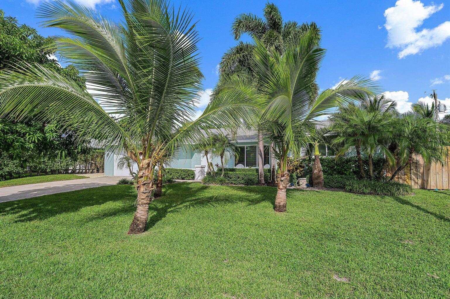 356 Mars Tequesta, FL 33469