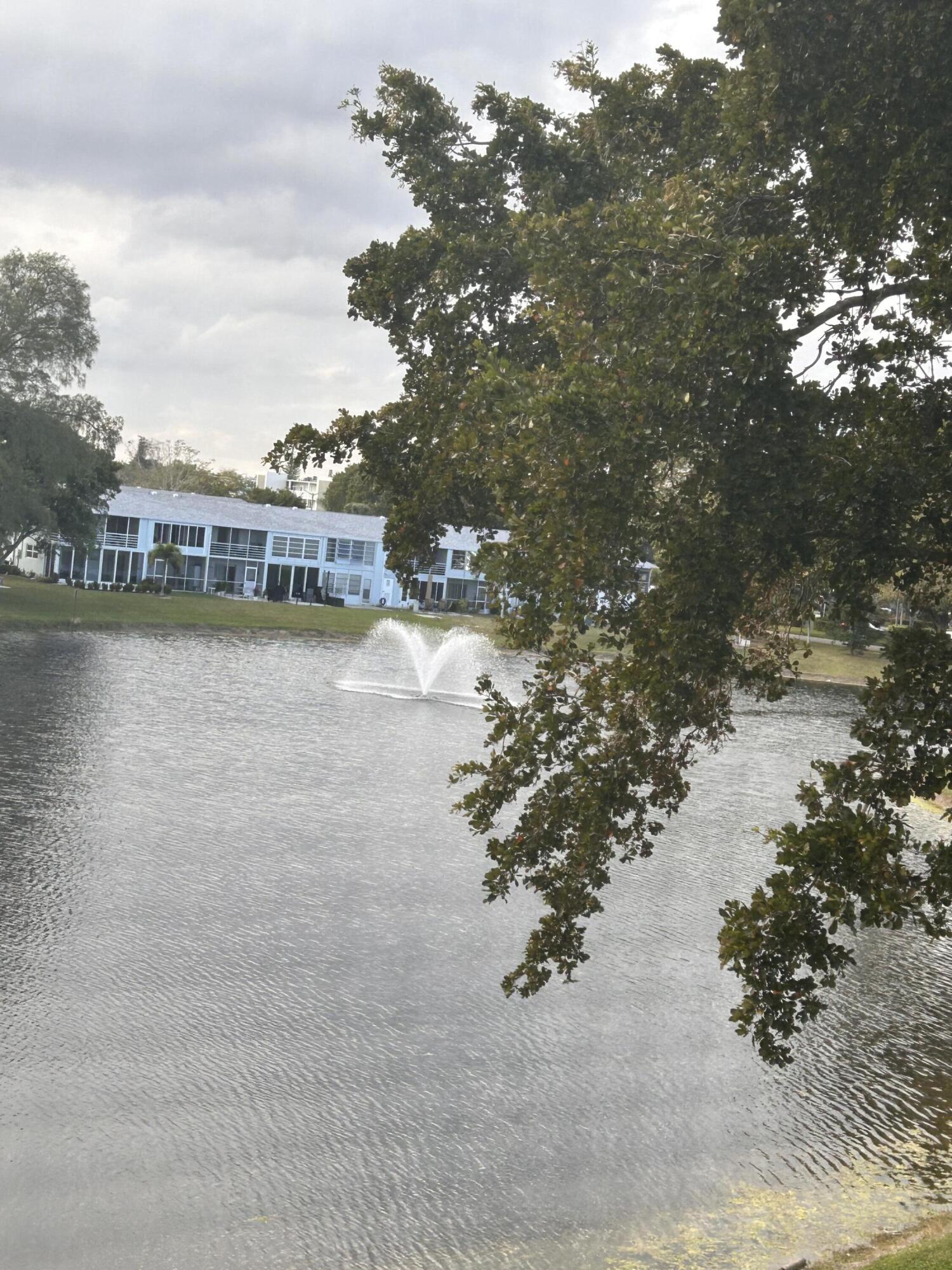 3017 N Farnham #3047