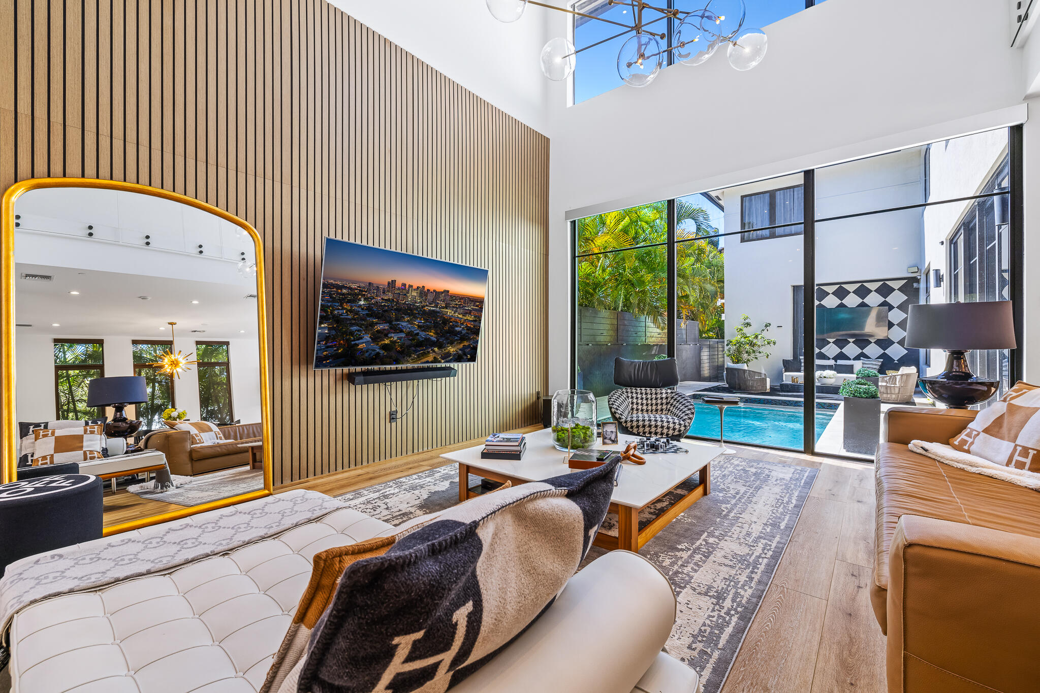 549 NE 10th Fort Lauderdale, FL 33301