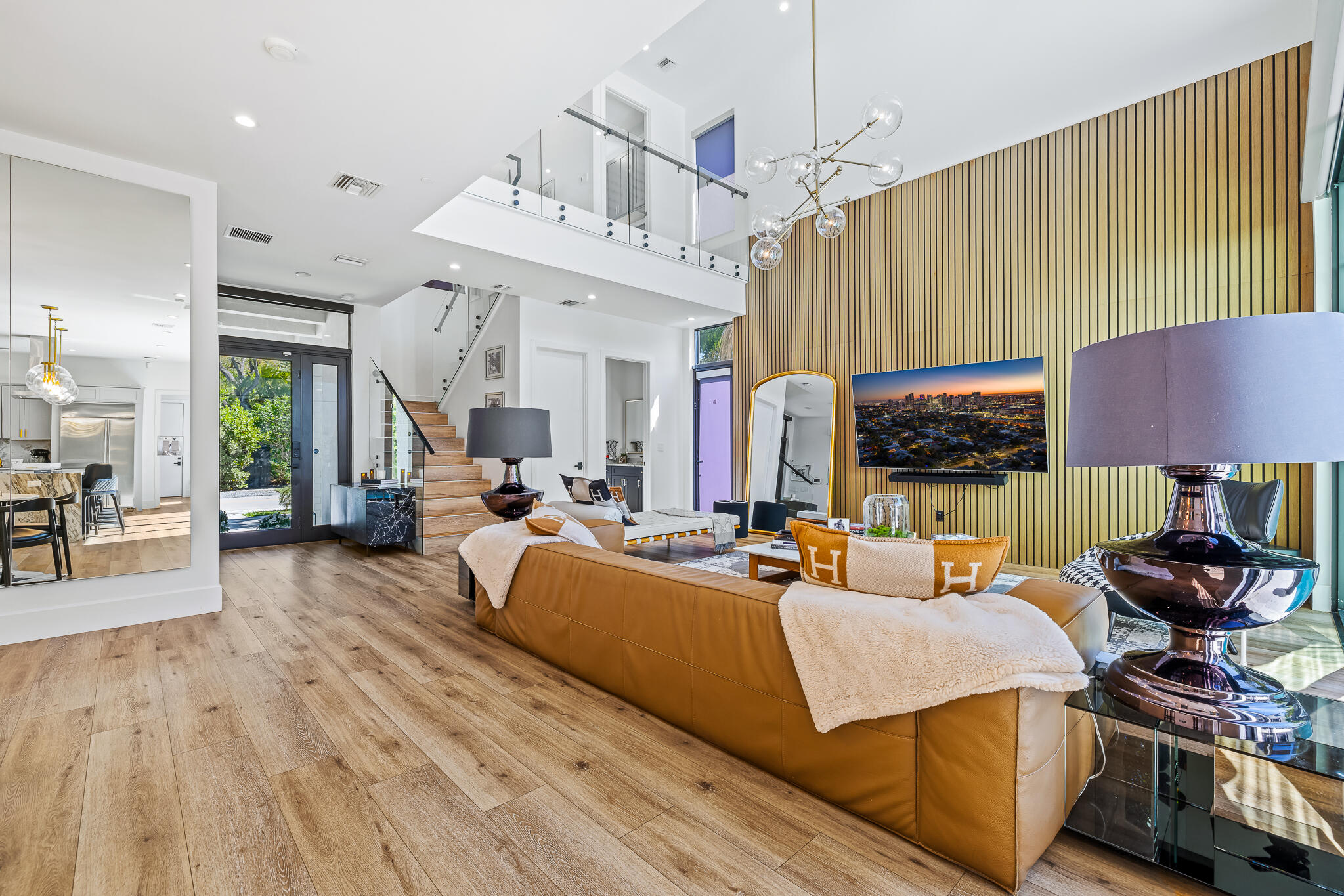 549 NE 10th Fort Lauderdale, FL 33301