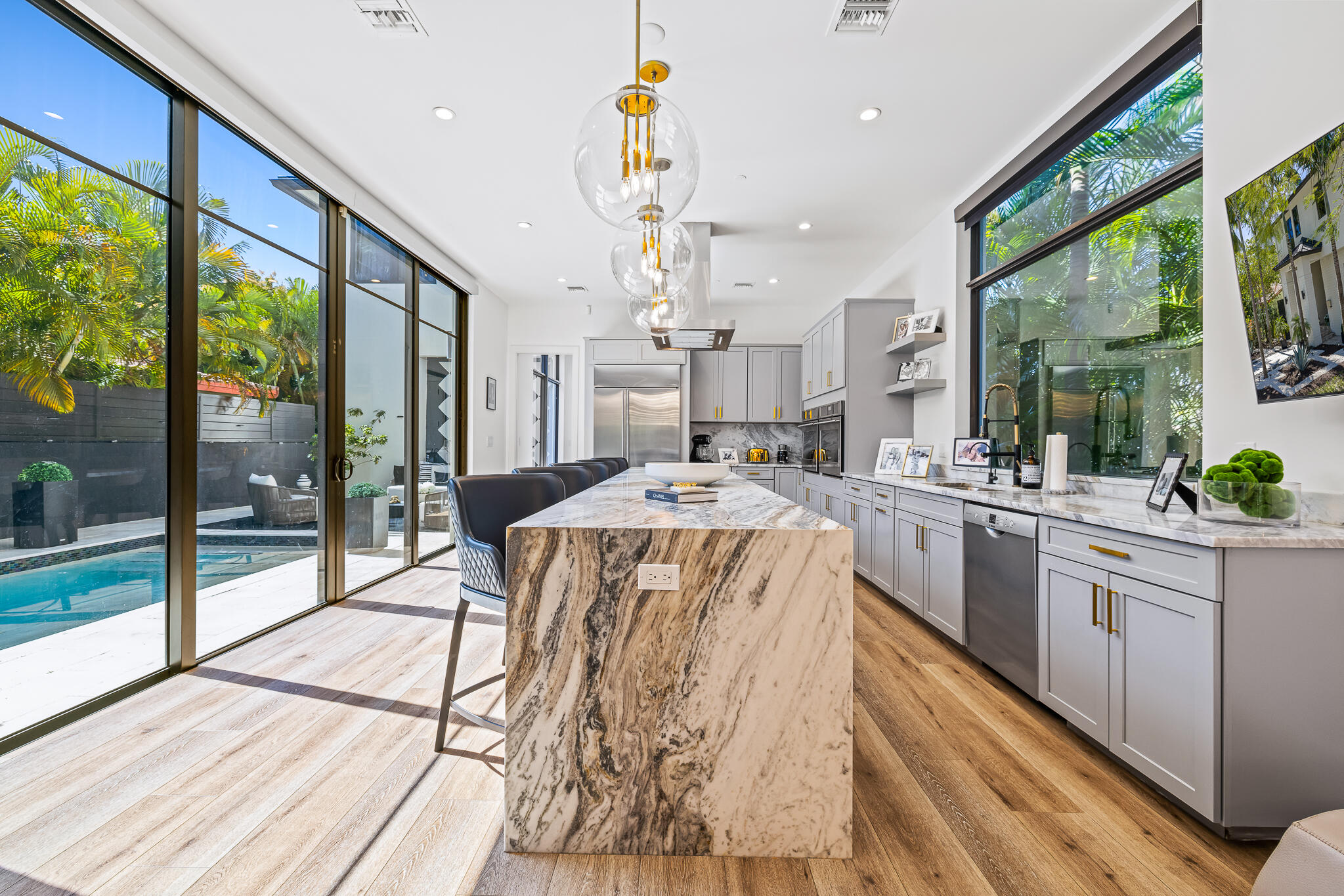 549 NE 10th Fort Lauderdale, FL 33301