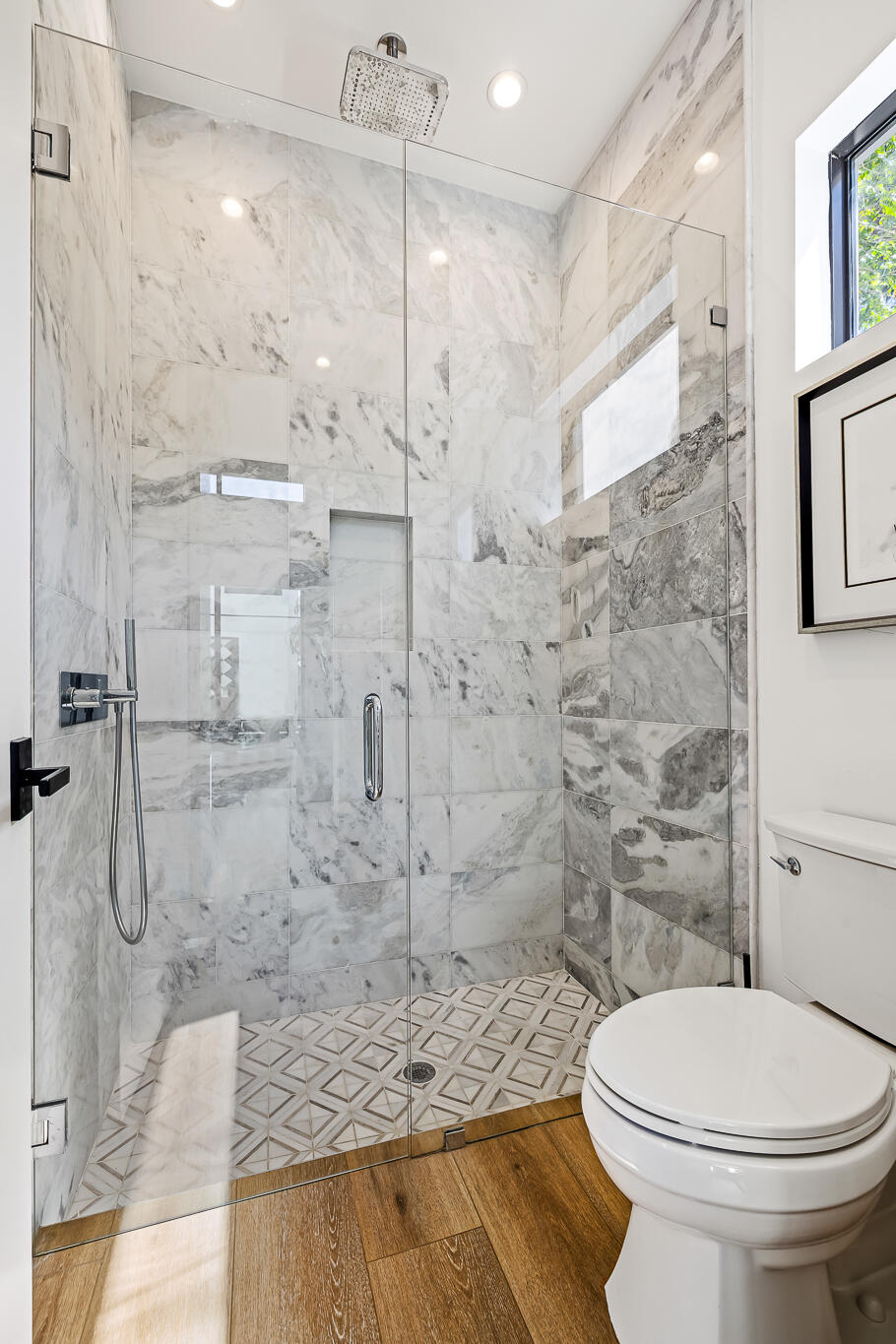 549 NE 10th Fort Lauderdale, FL 33301