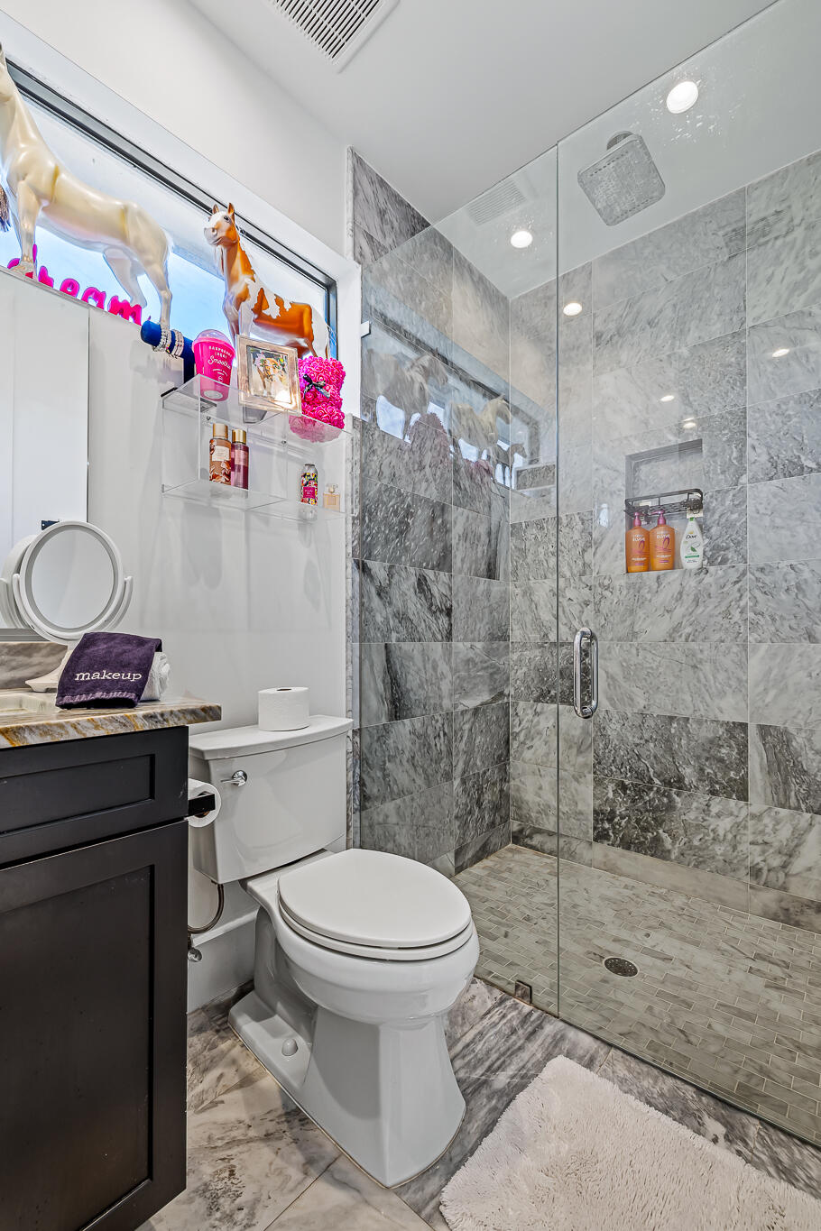 549 NE 10th Fort Lauderdale, FL 33301