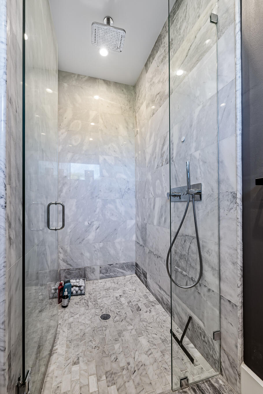 549 NE 10th Fort Lauderdale, FL 33301