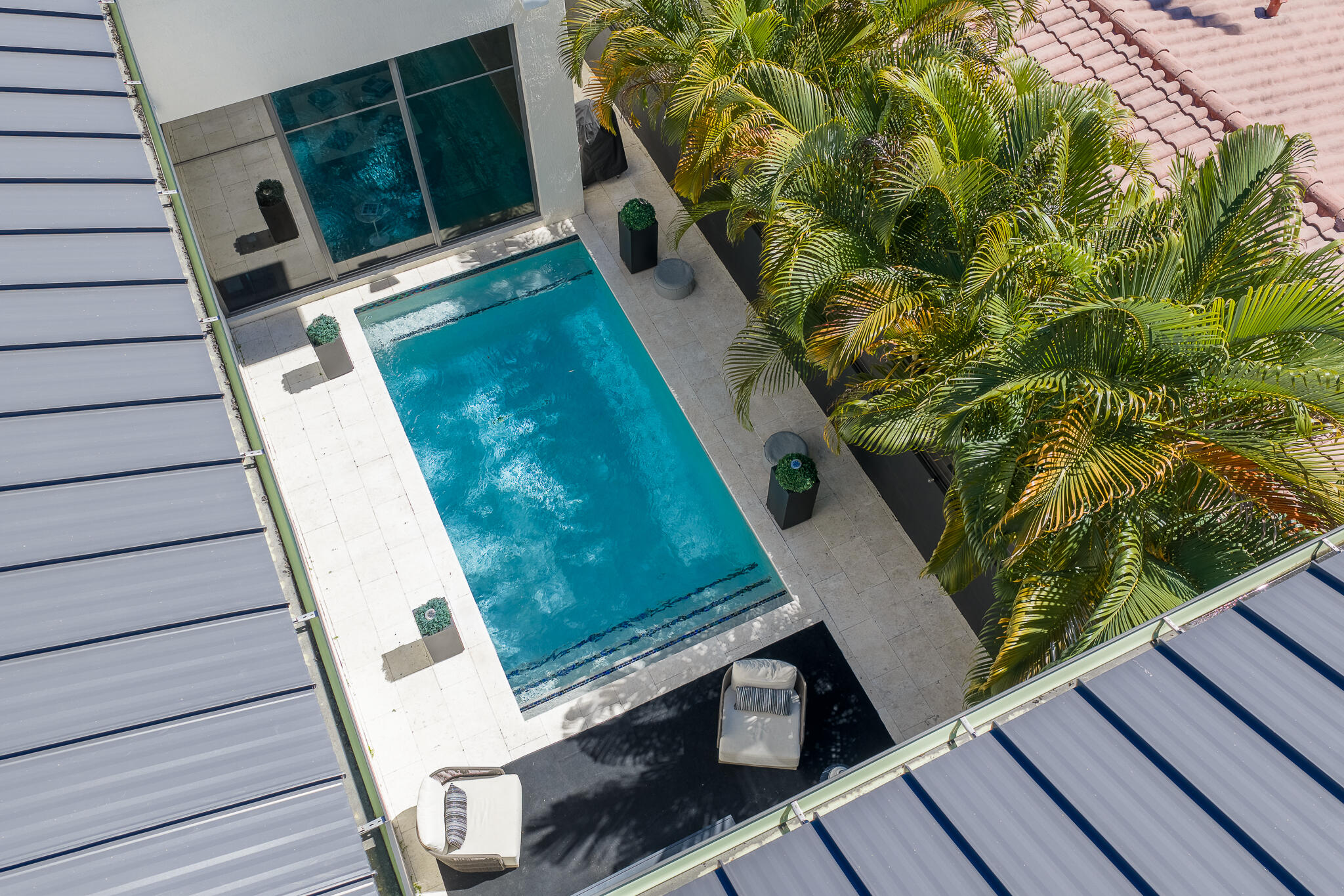 549 NE 10th Fort Lauderdale, FL 33301