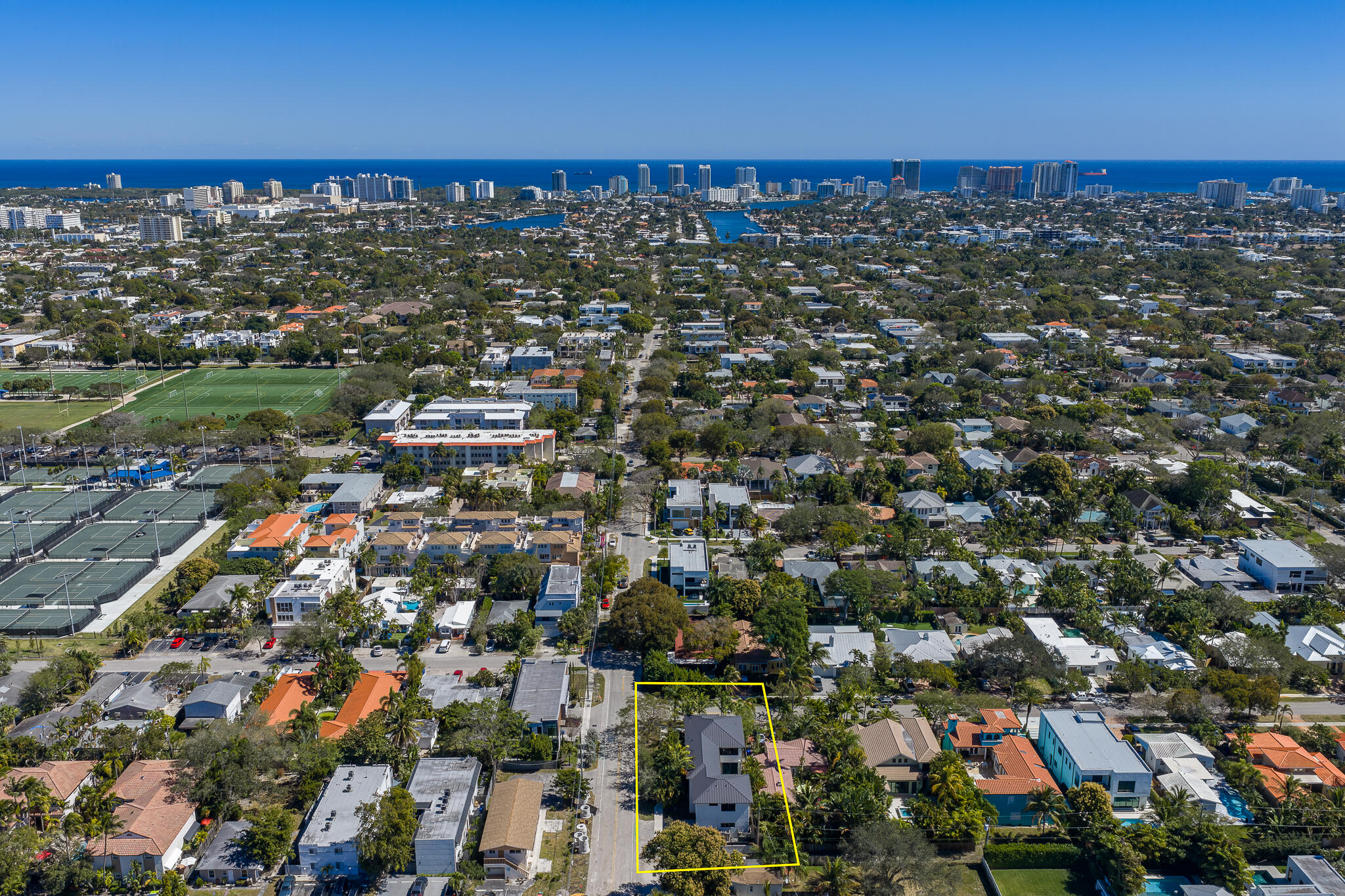 549 NE 10th Fort Lauderdale, FL 33301