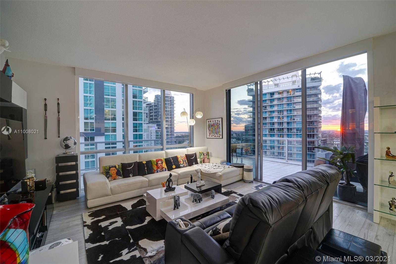 1050 Brickell Ave #PH3504 Miami, FL 33131