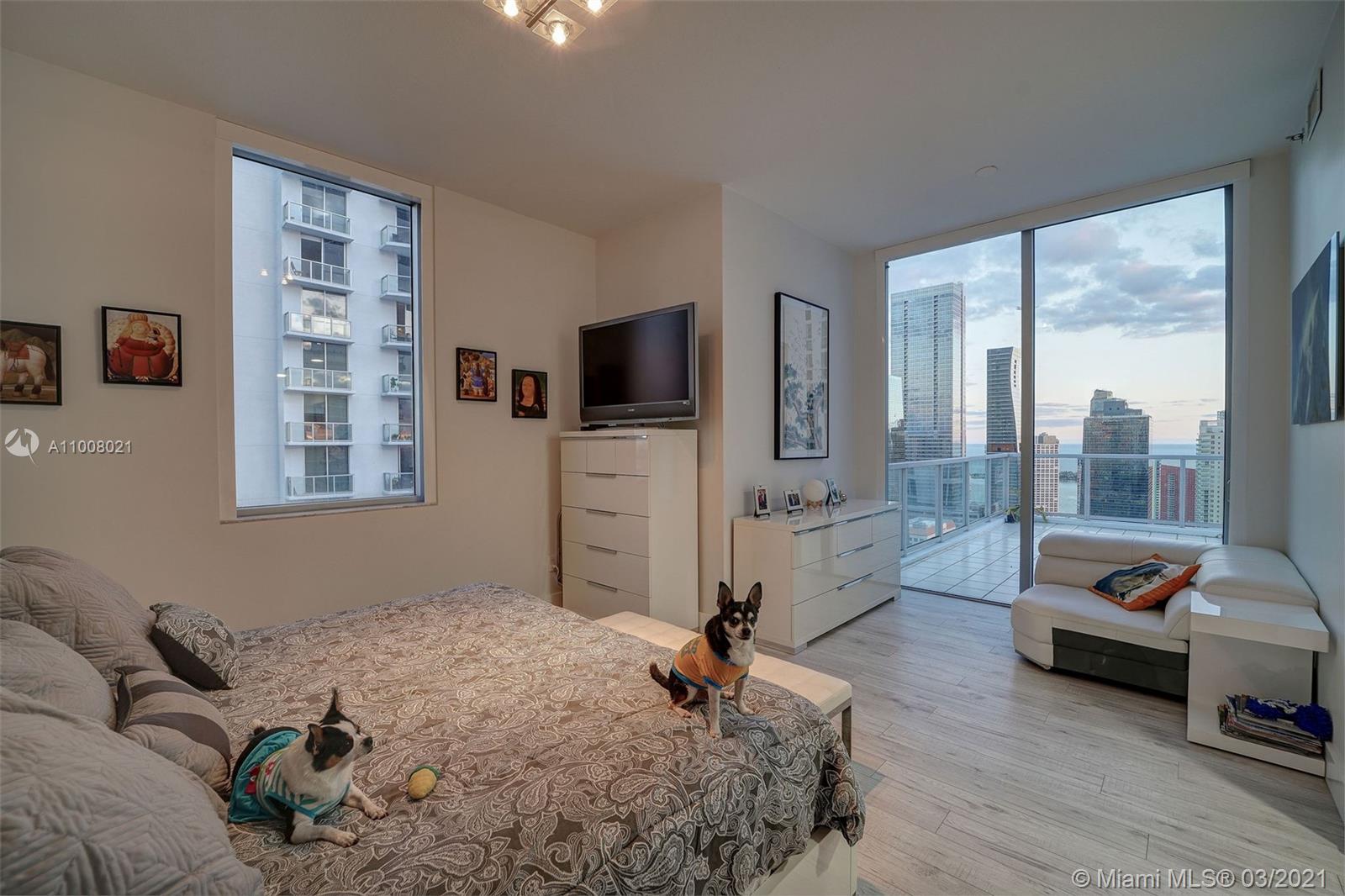 1050 Brickell Ave #PH3504 Miami, FL 33131