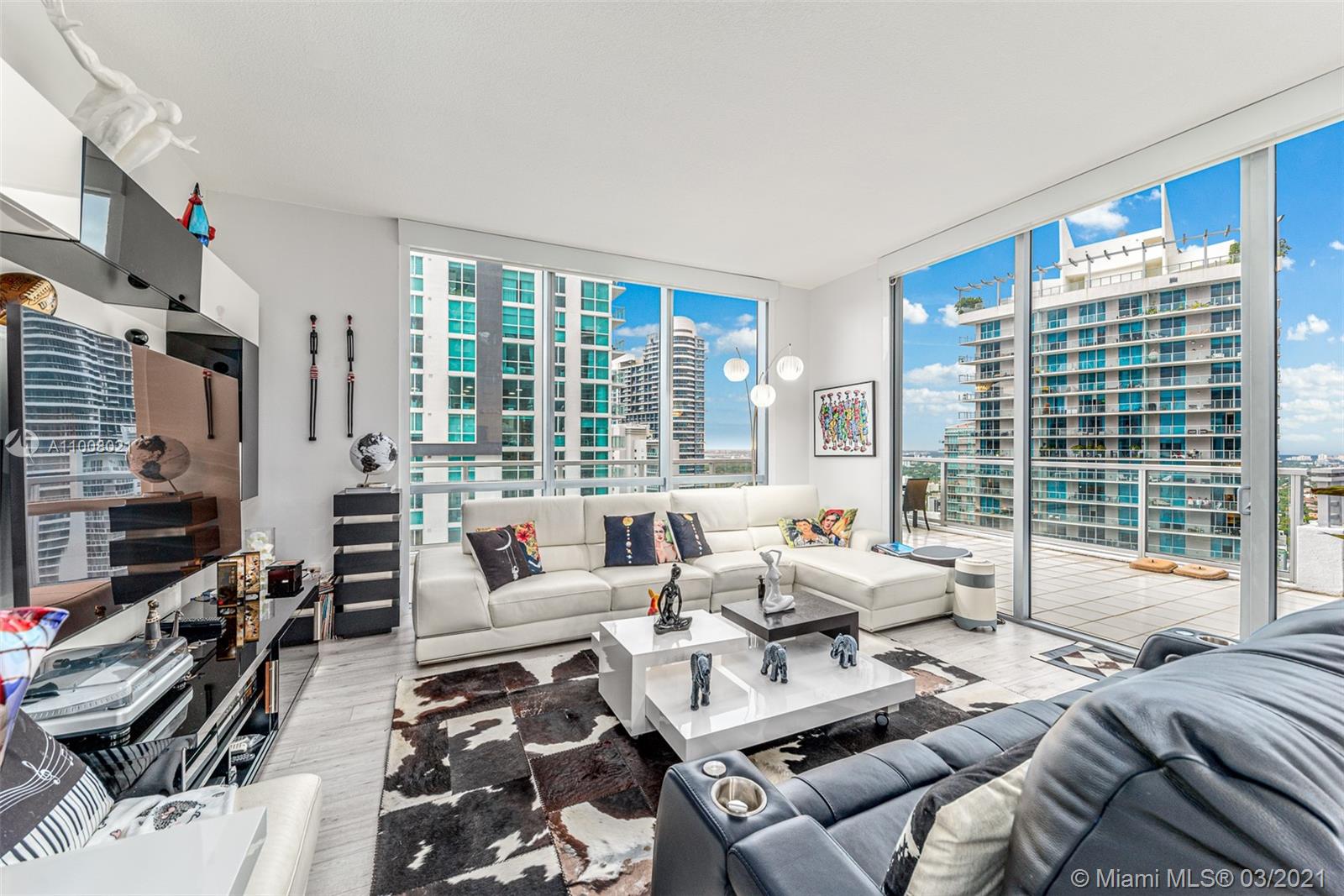 1050 Brickell Ave #PH3504 Miami, FL 33131