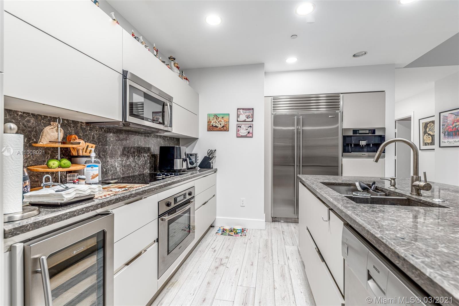 1050 Brickell Ave #PH3504 Miami, FL 33131