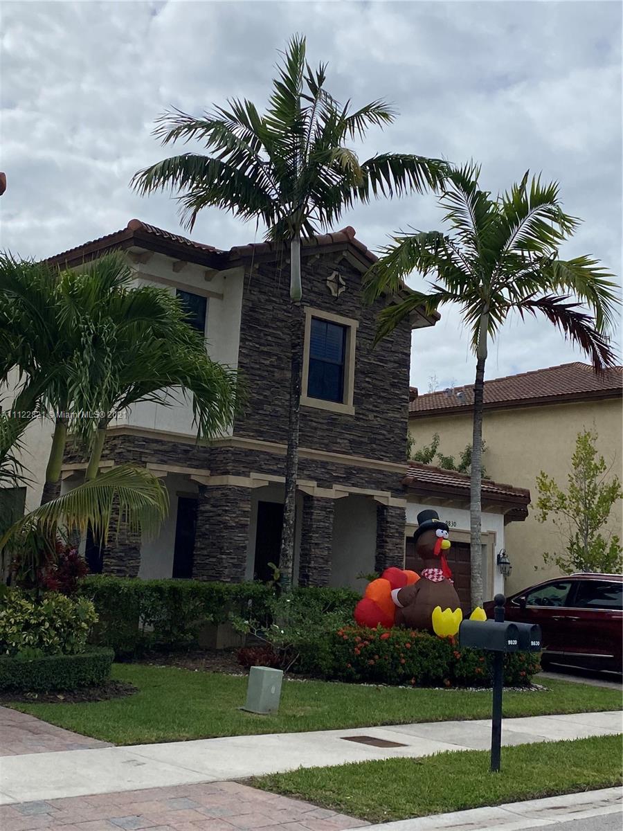 9830 NW 86th Ter
