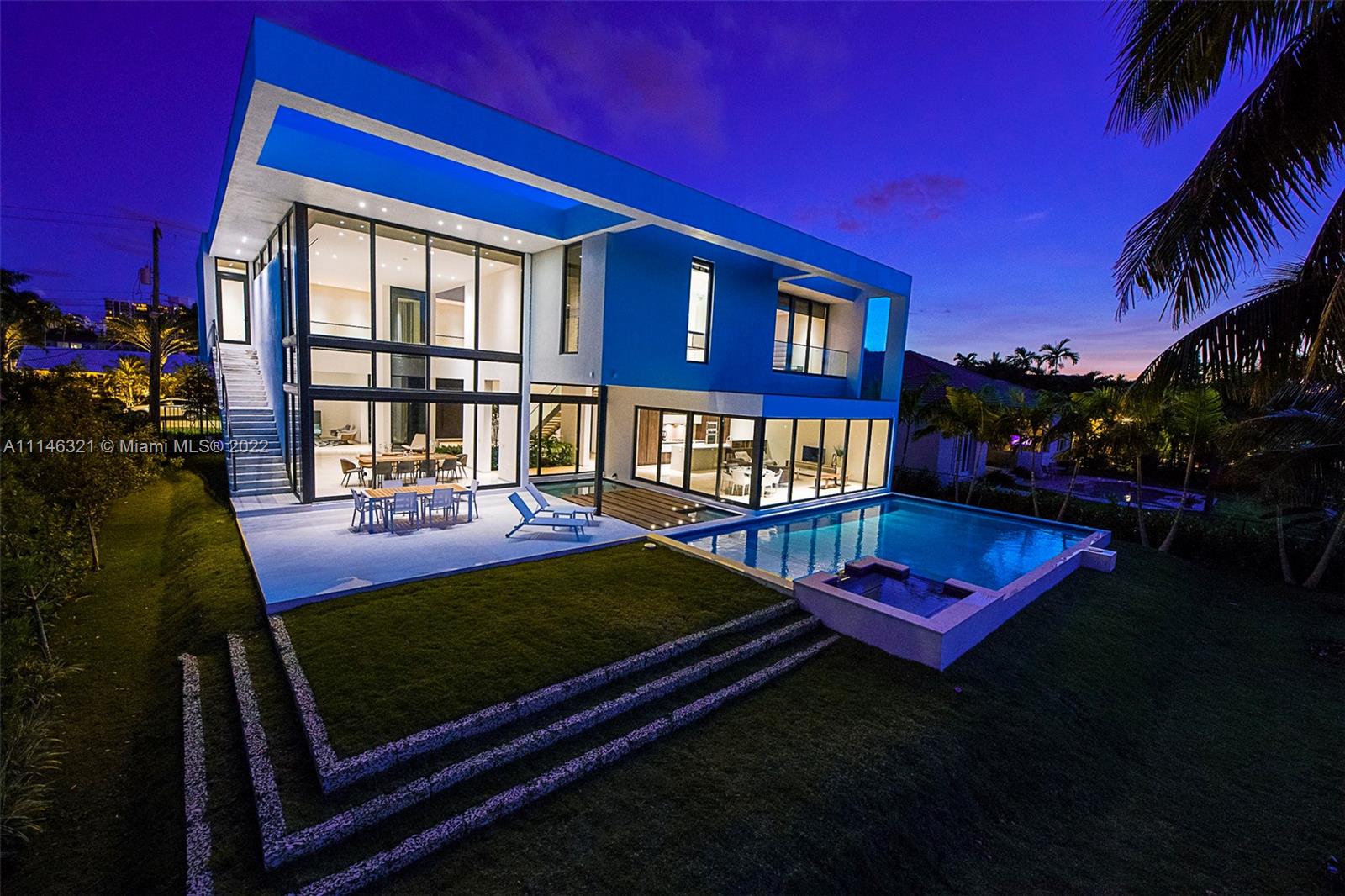 418 Sunset Dr