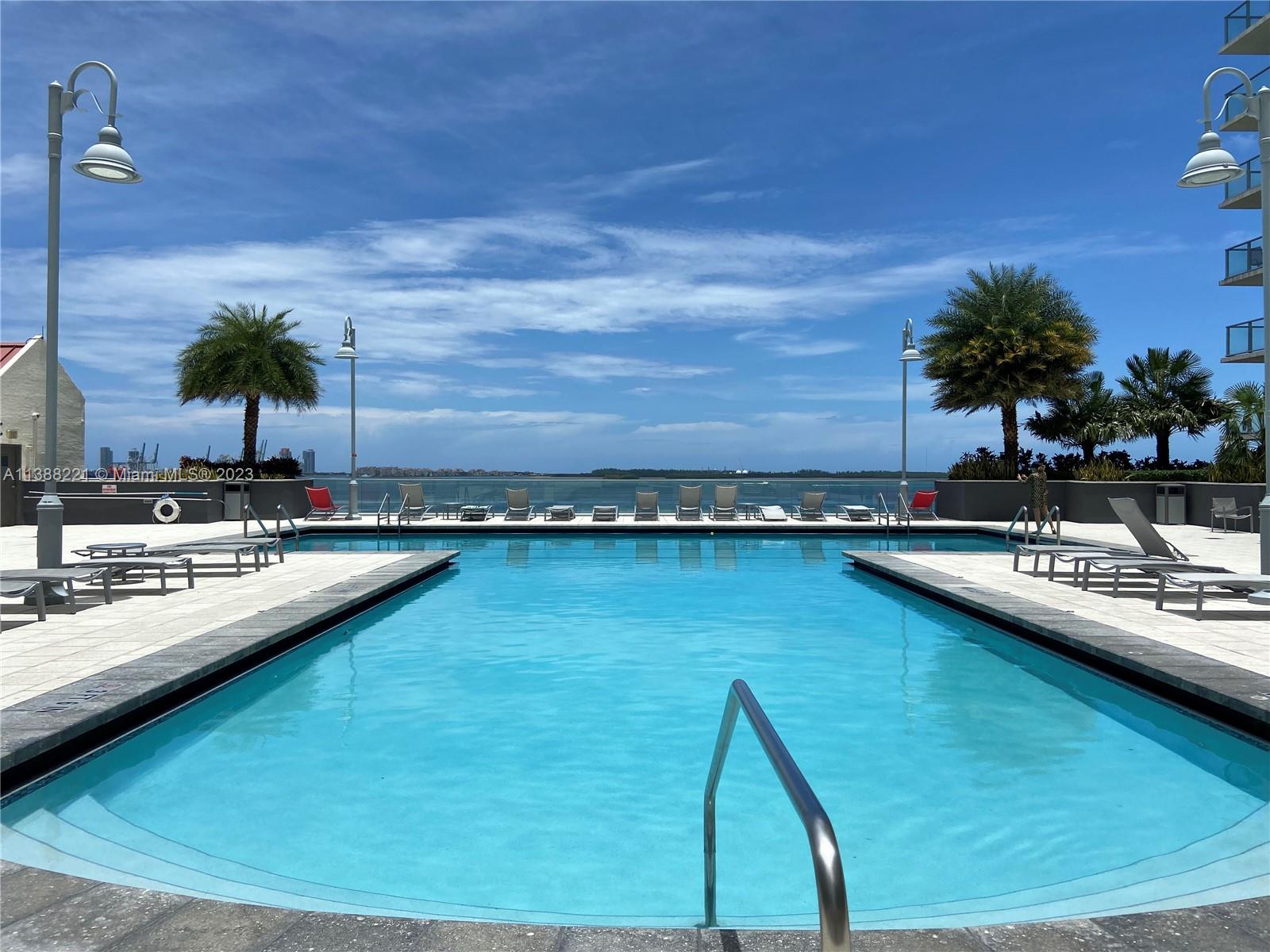 1155 Brickell Bay Dr #1808,Miami, FL 33131