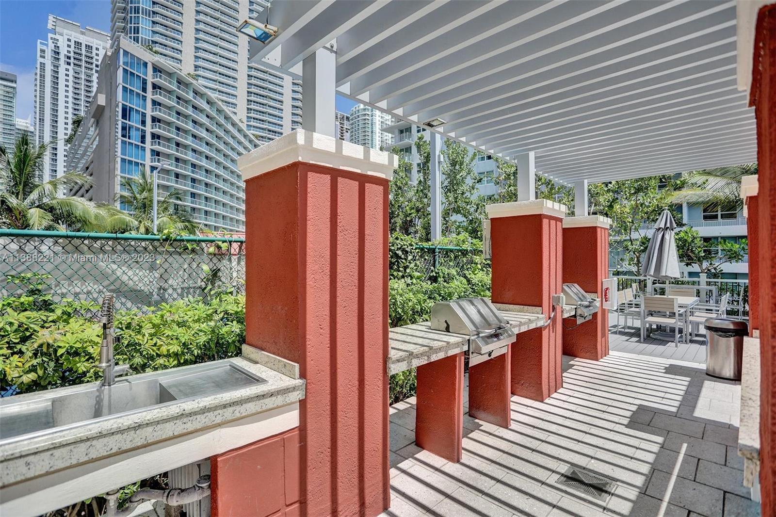 1155 Brickell Bay Dr #1808,Miami, FL 33131