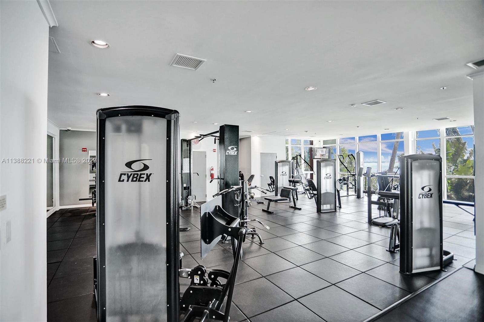 1155 Brickell Bay Dr #1808,Miami, FL 33131