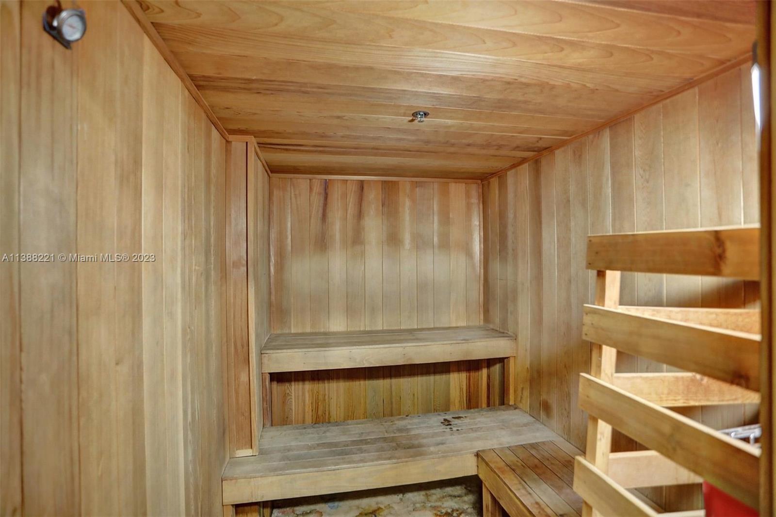 1155 Brickell Bay Dr #1808,Miami, FL 33131