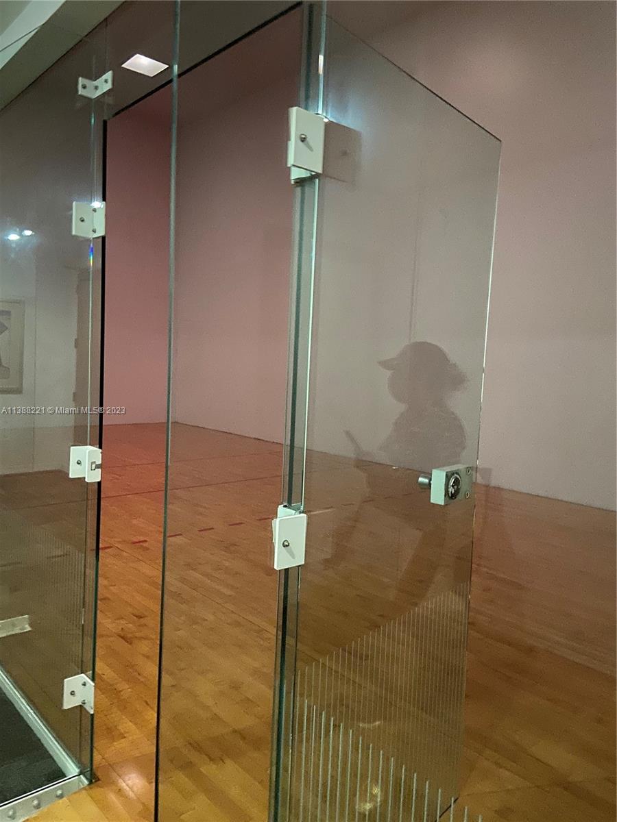 1155 Brickell Bay Dr #1808,Miami, FL 33131