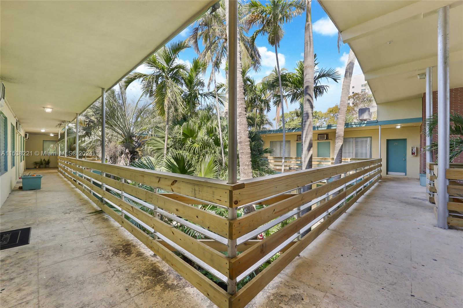 1770 Meridian Ave Miami Beach, FL 33139