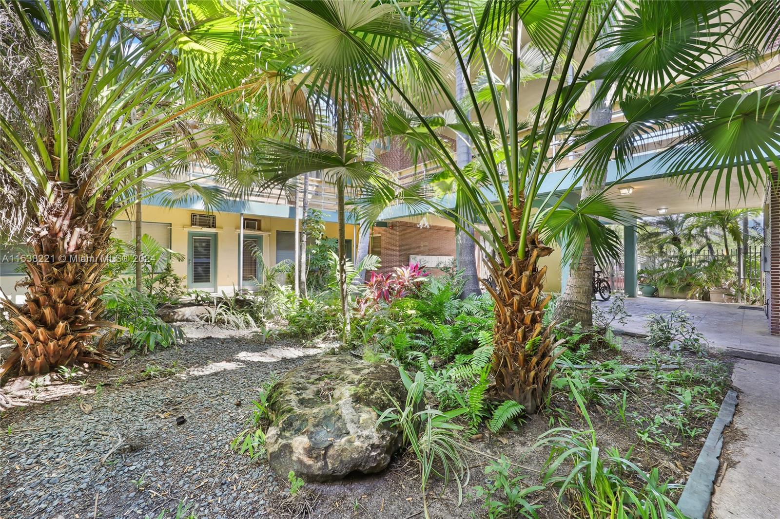 1770 Meridian Ave Miami Beach, FL 33139